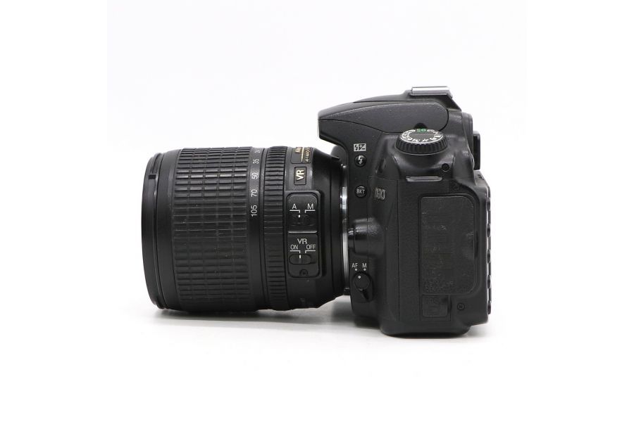Nikon D90 kit 18-105mm f/3.5-5.6G AF-S ED DX VR Nikkor