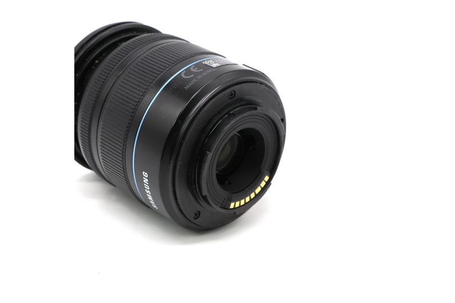Объектив Samsung 18-55mm f/3.5-5.6 OIS i-Function
