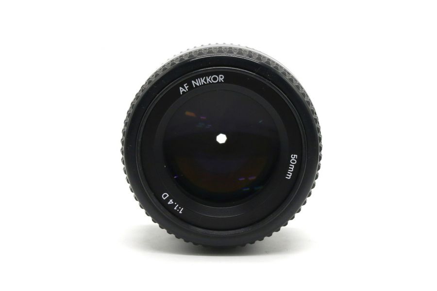 Светосильный объектив Nikon 50mm f/1.4D AF Nikkor
