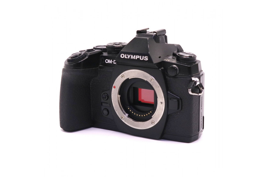 Olympus OM-D E-M1 body (пробег 17195 кадров)