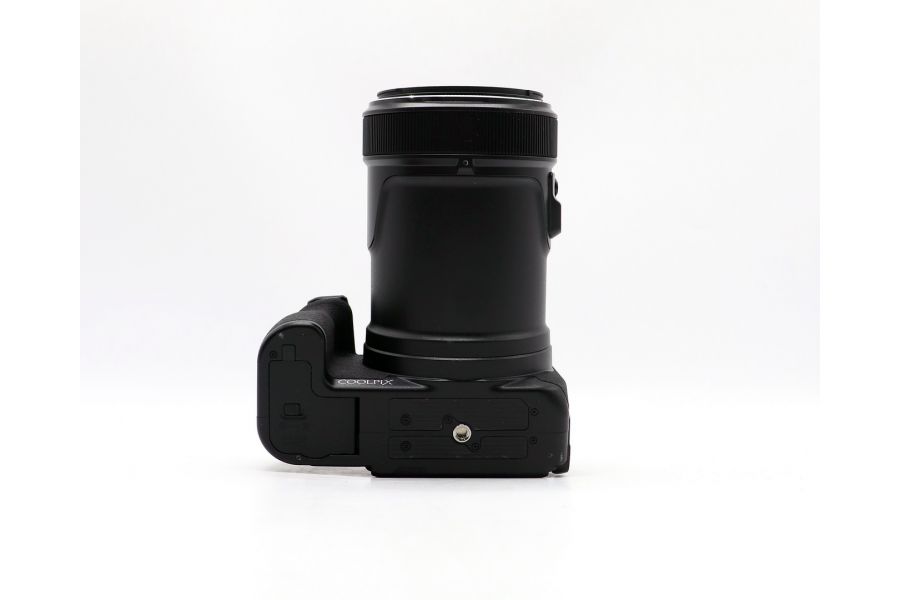 Цифровой фотоаппарат Nikon Coolpix P1000