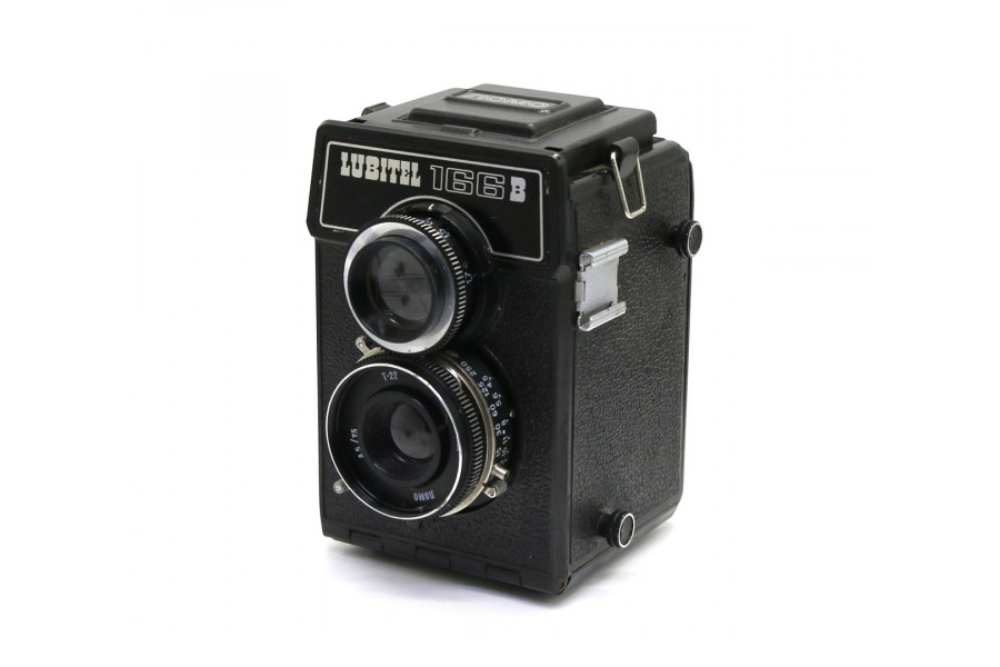 Фотоаппарат Любитель 166В (СССР, 1988)