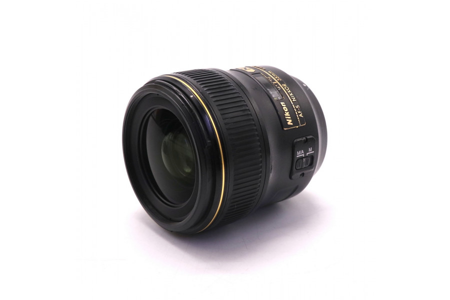 Nikon 35mm f/1.4G AF-S Nikkor в упаковке