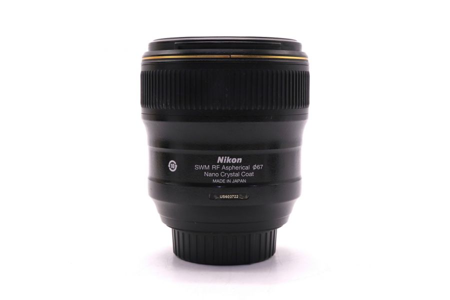 Nikon 35mm f/1.4G AF-S Nikkor в упаковке