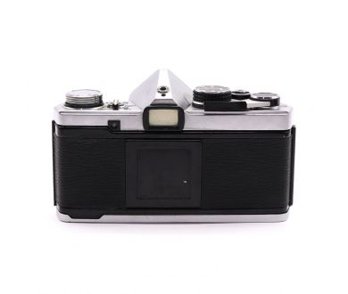 Плёночный зеркальный фотоаппарат Olympus OM-2 kit