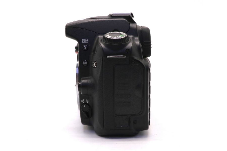 Nikon D90 body (пробег 14385 кадров)