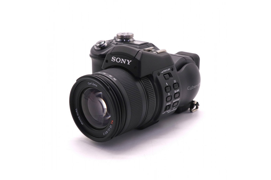 Фотокамера компактная Sony Cyber-shot DSC-F828