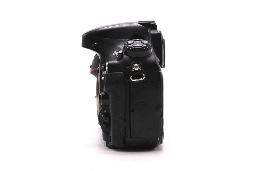 Фотокамера Nikon D800 body (пробег 609160 кадров)