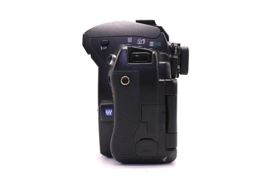 Olympus E-3 body (пробег 96545 кадров)