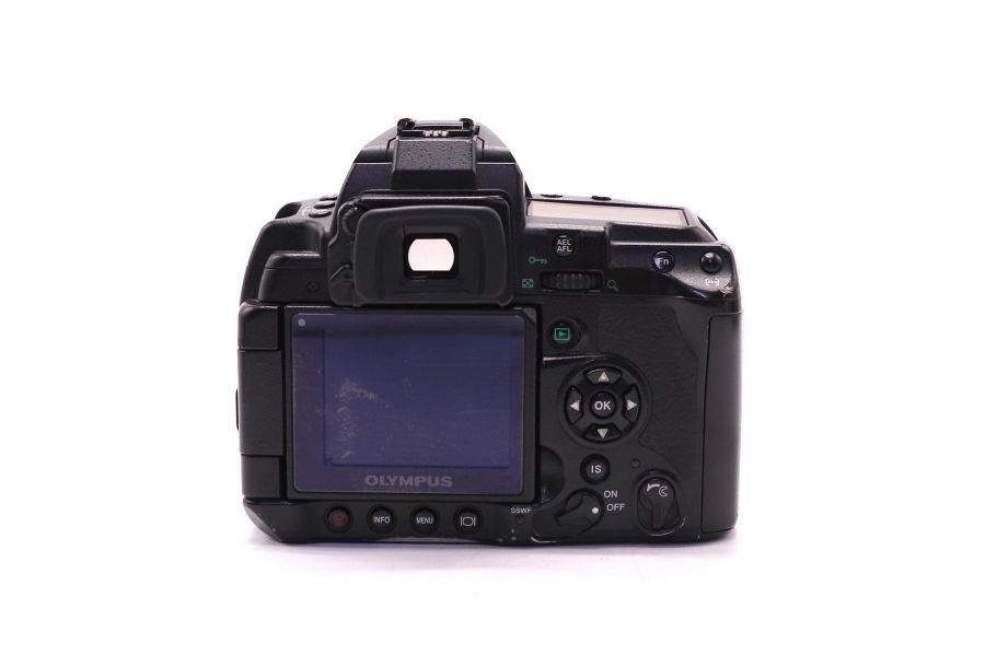 Olympus E-3 body (пробег 96545 кадров)