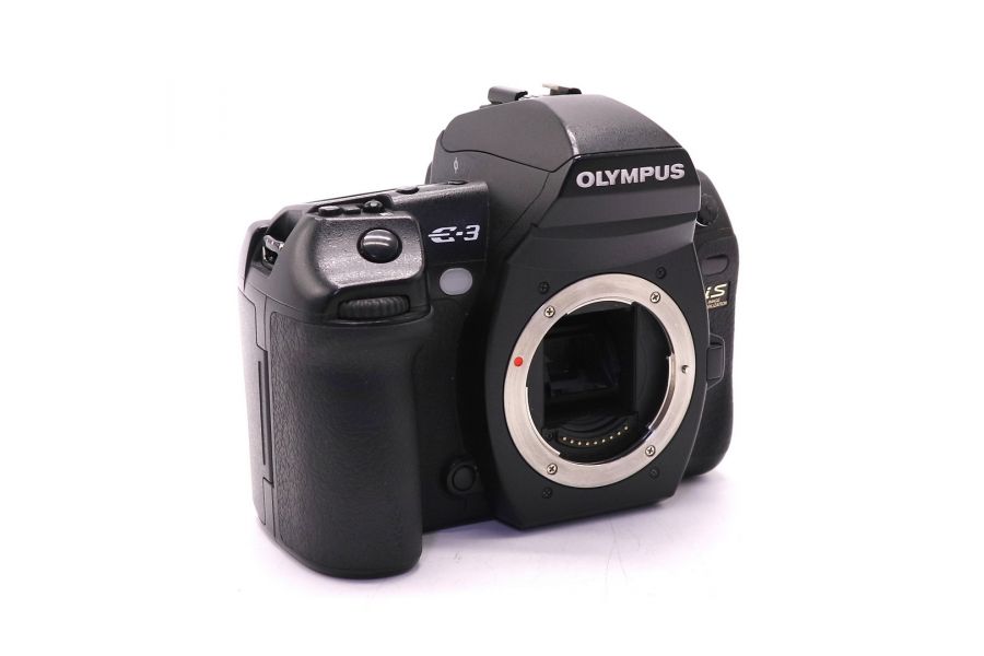Olympus E-3 body (пробег 96545 кадров)