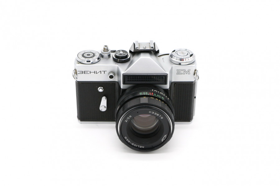 Редкая камера Зенит ЕМ + Гелиос-44М kit с ушами