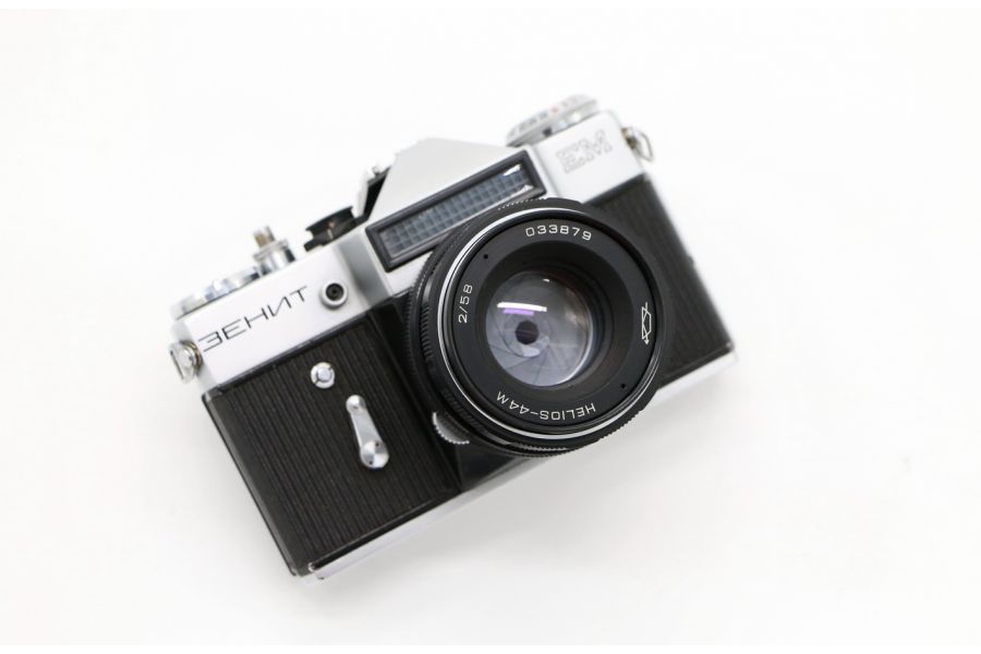 Редкая камера Зенит ЕМ + Гелиос-44М kit с ушами