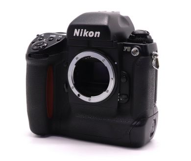 Зеркальная камера Nikon F5 body (№3103032)