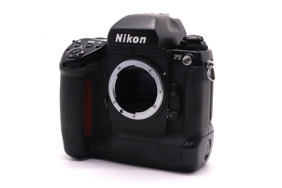 Зеркальная камера Nikon F5 body (№3103032)