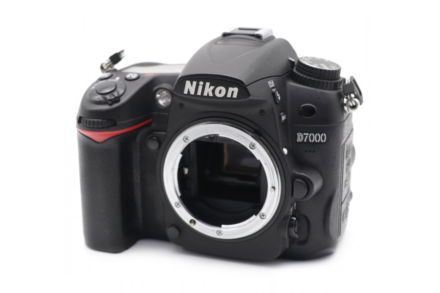 Камера Nikon D7000 body (пробег 29450 кадров)