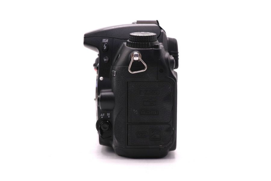 Nikon D7000 body (пробег 26200 кадров) фотоаппарат