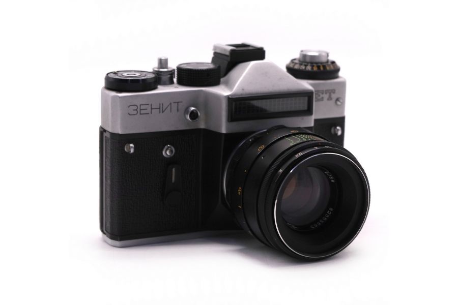 Зенит ЕТ silver + Гелиос 44-2 (СССР, 1985)