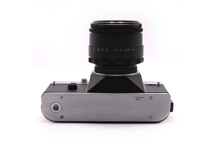 Зенит ЕТ silver + Гелиос 44-2 (СССР, 1985)