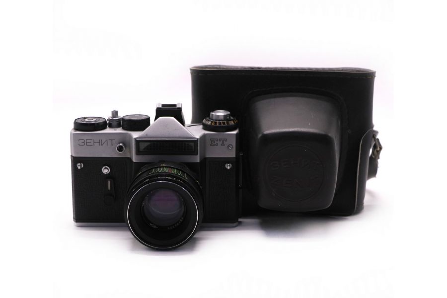 Зенит ЕТ silver + Гелиос 44-2 (СССР, 1985)