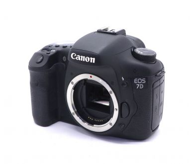 Фотокамера Canon EOS 7D body (пробег 14120 кадров)