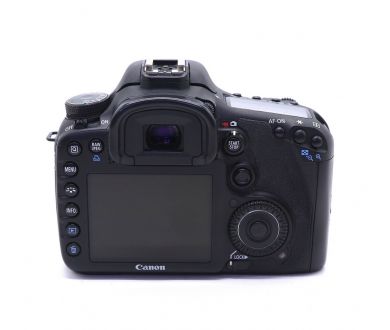 Фотокамера Canon EOS 7D body (пробег 14120 кадров)