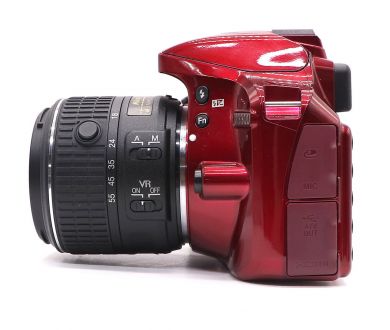 Nikon D3300 kit (пробег 65 кадров)