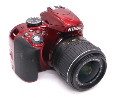 Nikon D3300 kit (пробег 65 кадров)