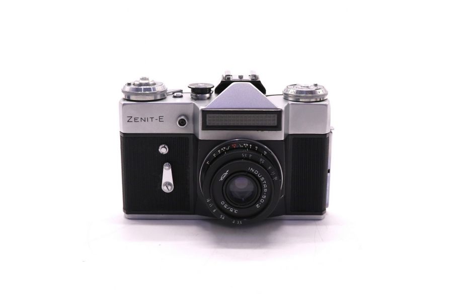 Зенит Е + Индустар 50-2 (СССР, 1982)