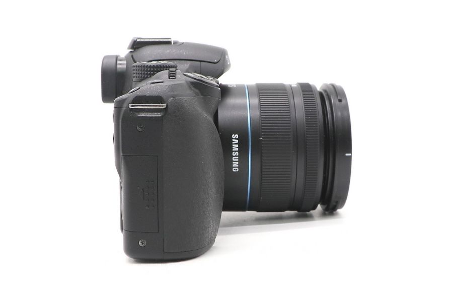 Беззеркальный фотоаппарат Samsung NX11 kit