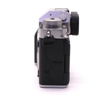 Fujifilm X-T4 body (пробег 2700 кадров)