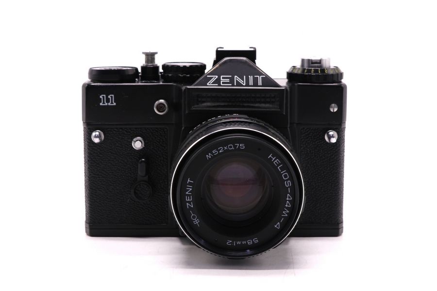 Фотоаппарат зеракльный Зенит 11 + Гелиос