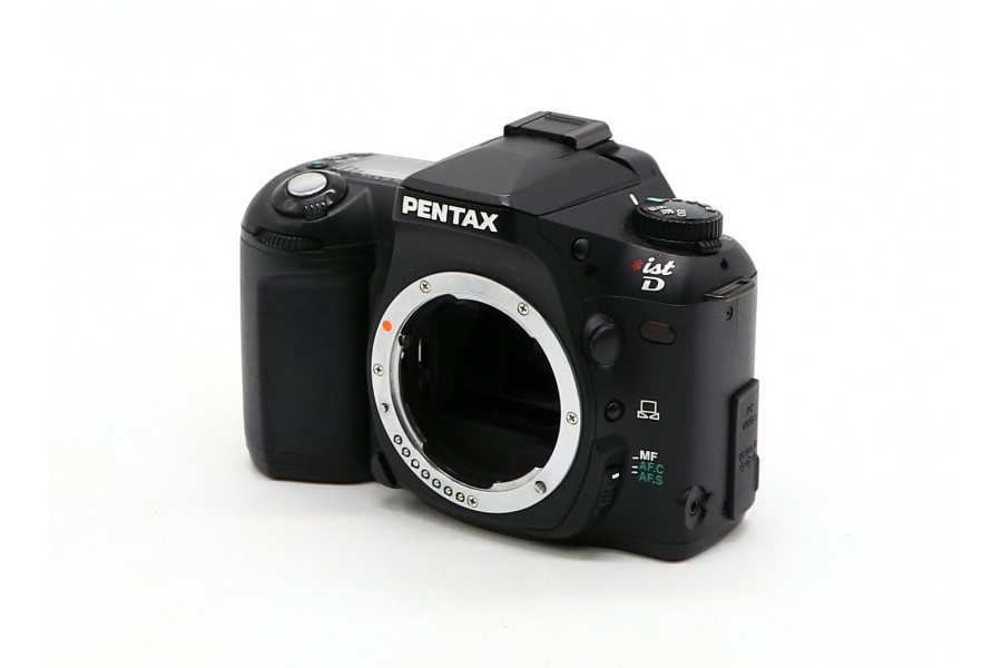Цифровой зеркальный фотоаппарат Pentax ist D