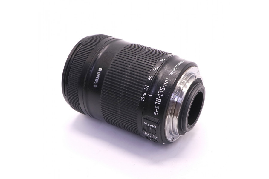 Canon EF-S 18-135mm 3.5-5.6 IS (Taiwan)