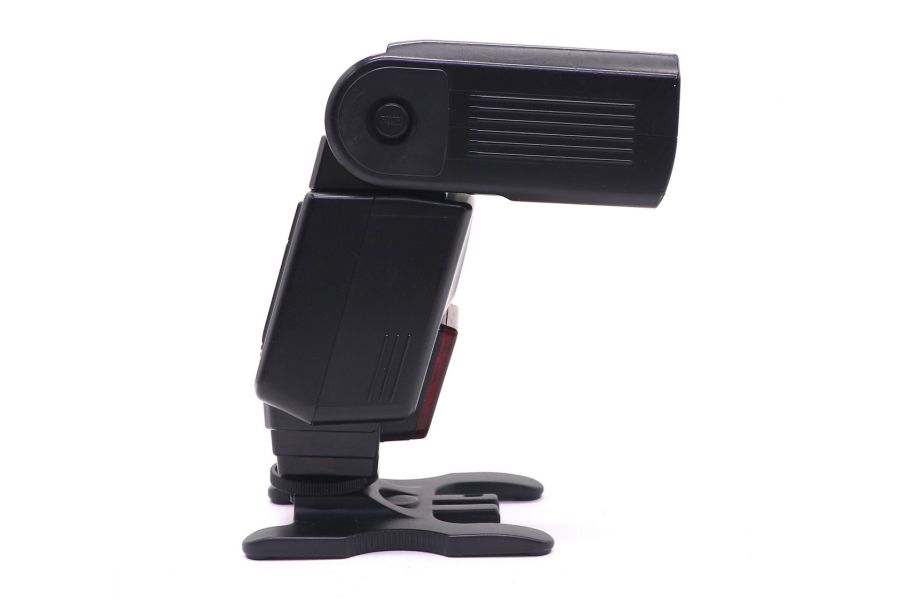 Профессиональная фотовспышка Sigma EF-500 DG ST NA