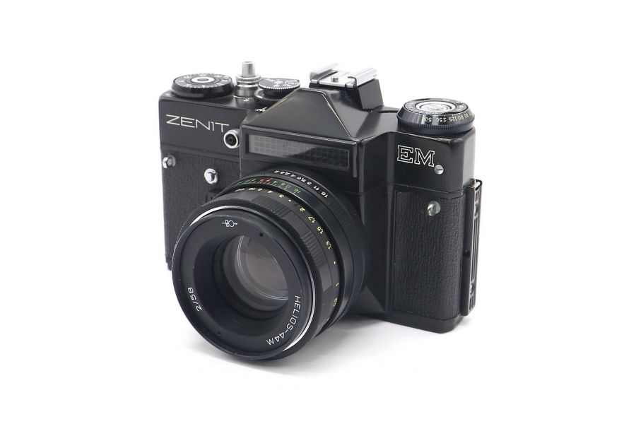 Зенит ЕМ + Гелиос-44М (СССР, 1980)