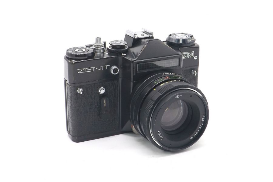 Зенит ЕМ + Гелиос-44М (СССР, 1980)