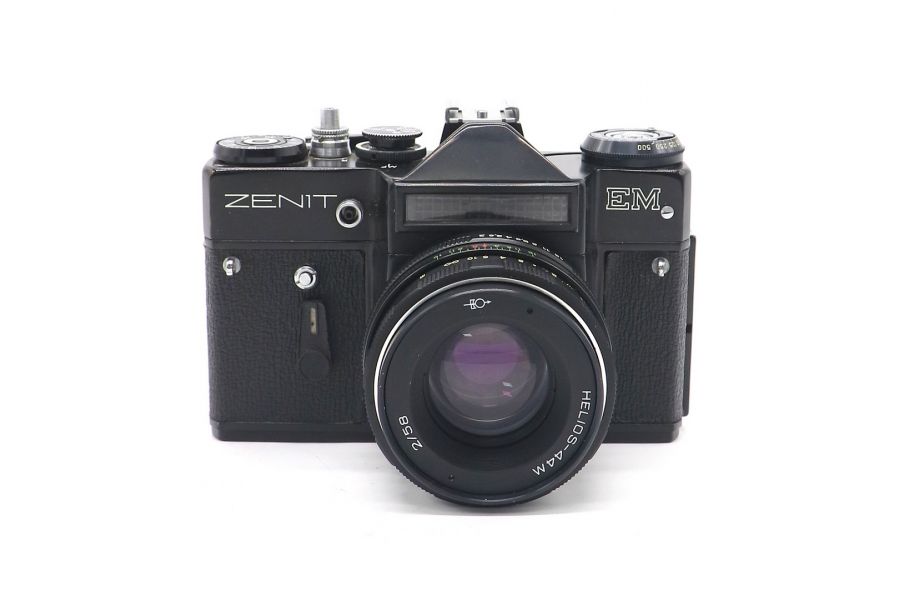 Зенит ЕМ + Гелиос-44М (СССР, 1980)