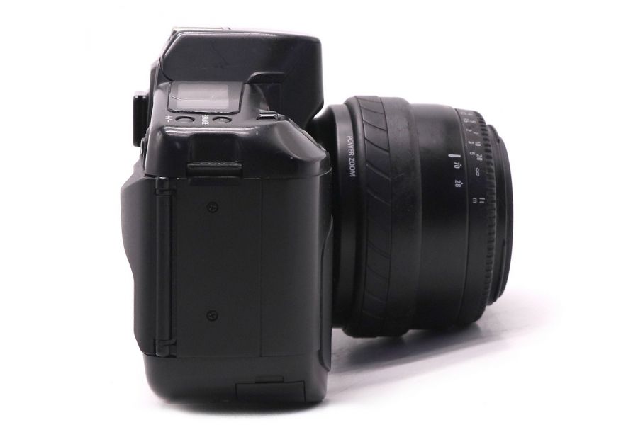 Фотокамера Yashica 270 Auto Focus kit 28-70mm