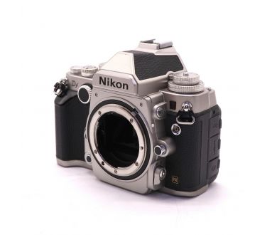 Фотокамера Nikon Df body (пробег 35395 кадров)