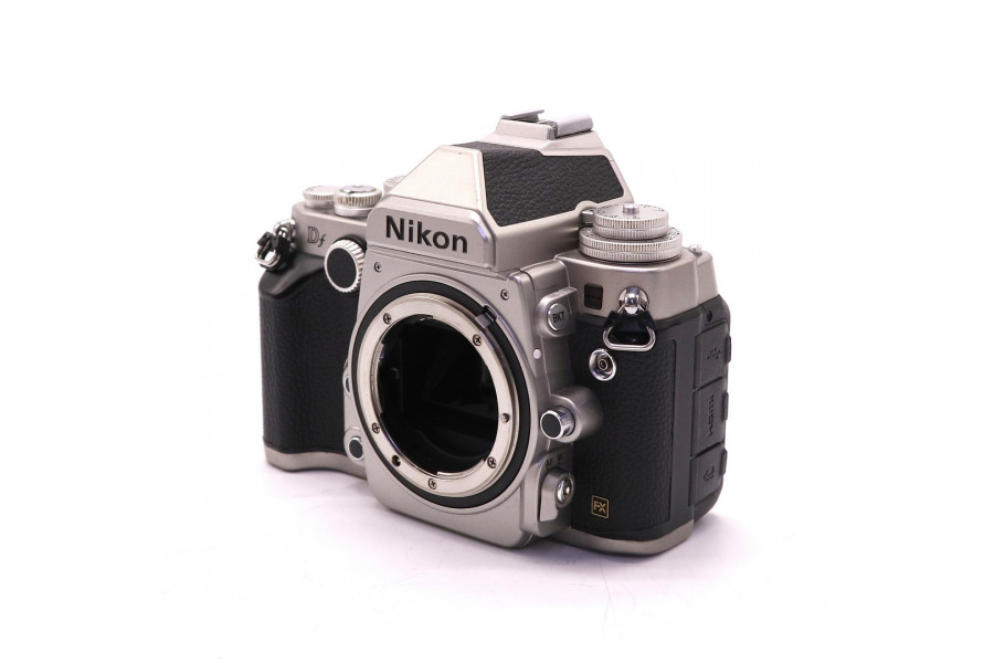 Фотокамера Nikon Df body (пробег 35395 кадров)