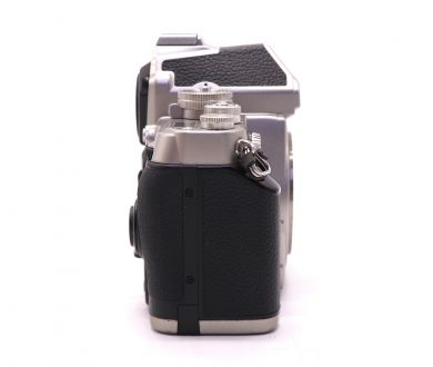 Фотокамера Nikon Df body (пробег 35395 кадров)