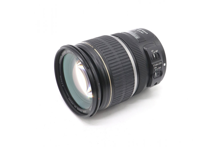 Объектив Canon EF-S 17-55mm F/2.8 IS USM в упаковке