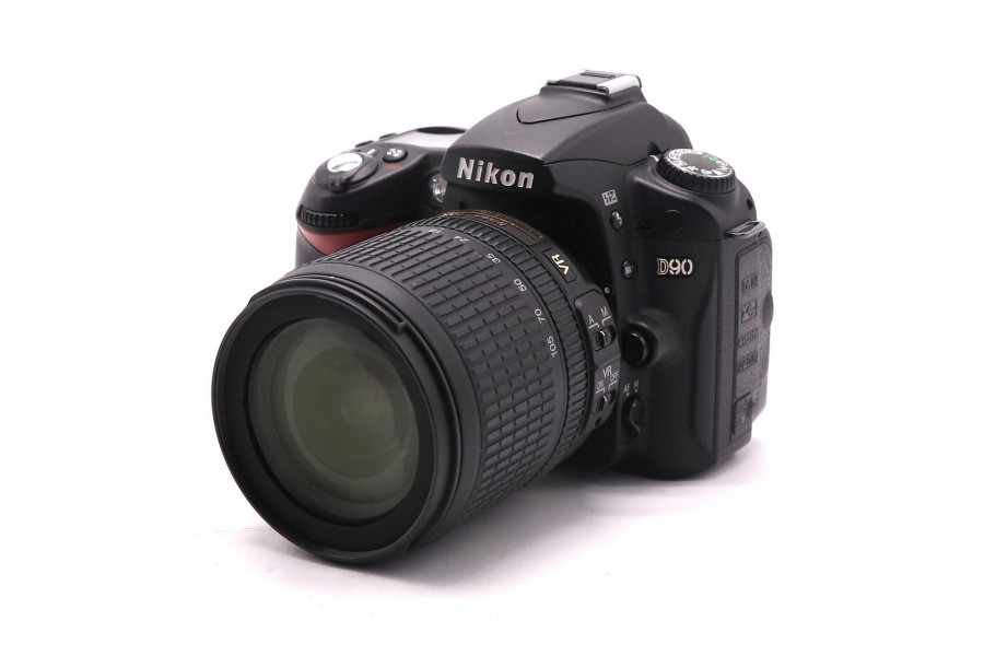 Nikon D90 kit в упаковке (пробег 5000 кадров)