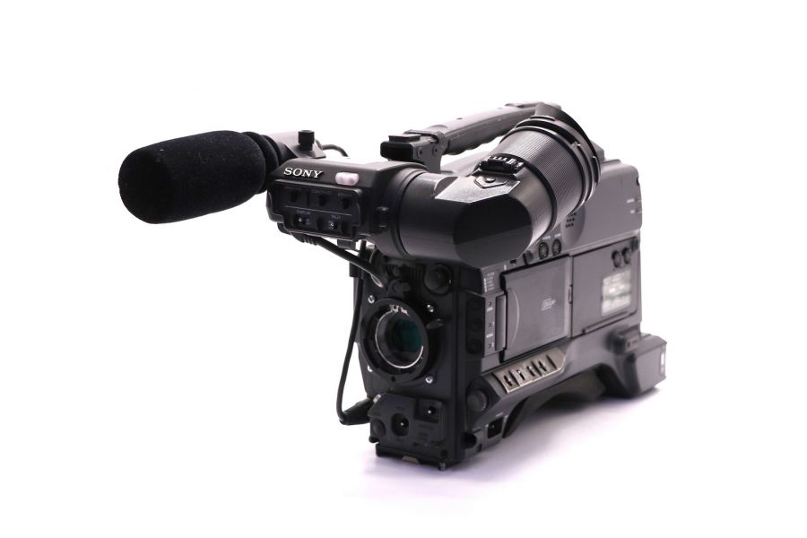 Видеокамера Sony DSR-400P профессиональная