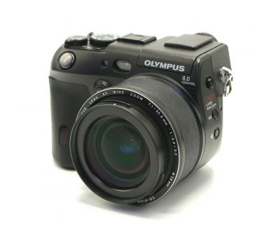 Цифровая фотокамера Olympus C-8080 Wide Zoom