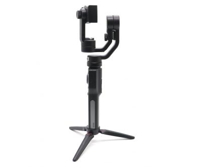 Стабилизатор Zhiyun Smooth 4 в упаковке
