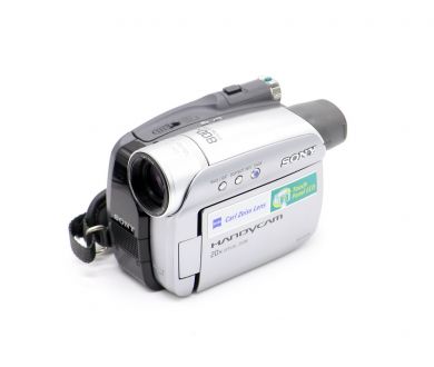 Видеокамера цифровая Sony DCR-HC28E Handycam
