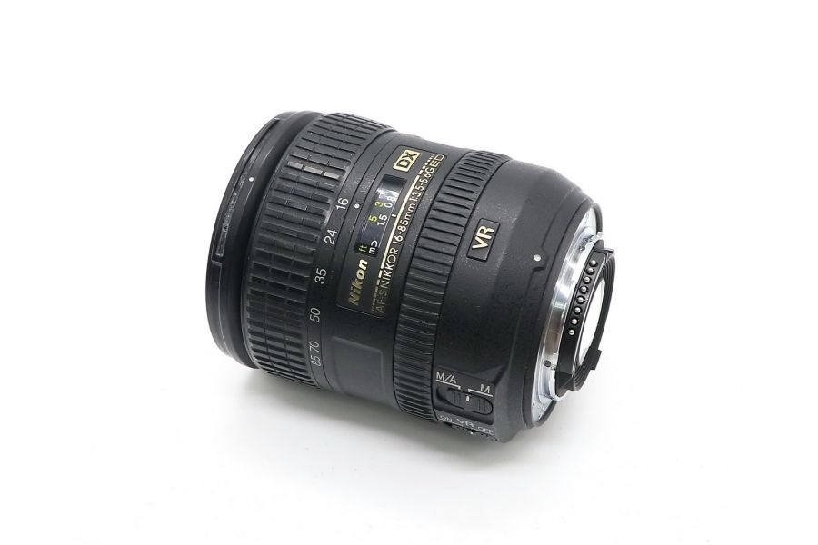 Nikon 16-85mm f/3.5-5.6G ED VR AF-S DX Nikkor (Thailand)