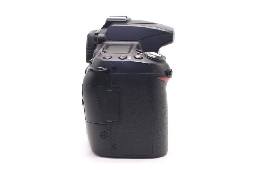 Nikon D90 body (пробег 96785 кадров)